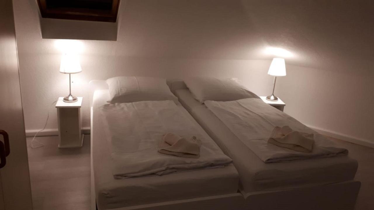 Gz Hotel Airport Koeln Bonn Тройсдорф Екстер'єр фото